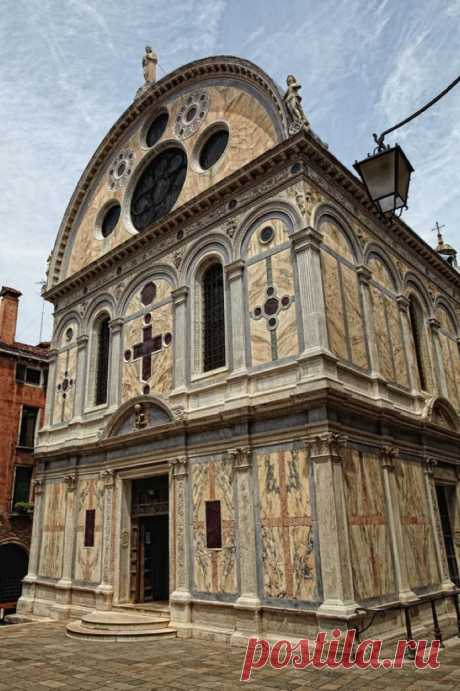 «жители Венеции называют церковь Санта-Мария деи Мираколи «мраморной» церковью» — карточка пользователя bigyndima в Яндекс.Коллекциях