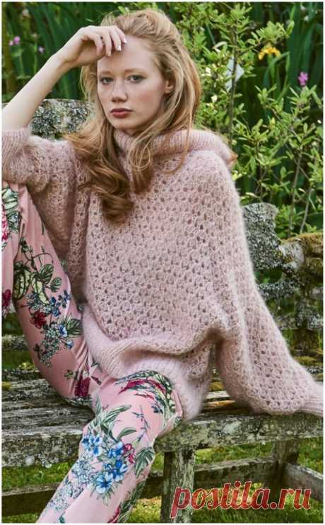 THE VOLUMINOUS OPENWORK SWEATER