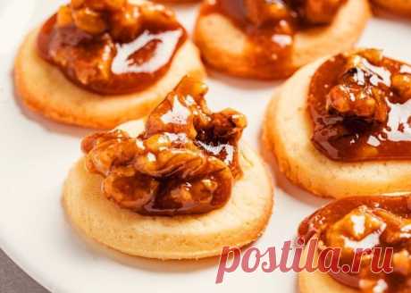 Печенье сдобное с орехами и карамелью | 🌍Вокруг света с рецептами🌏 Пульс Mail.ru Рецепт печенья с домашней карамелью