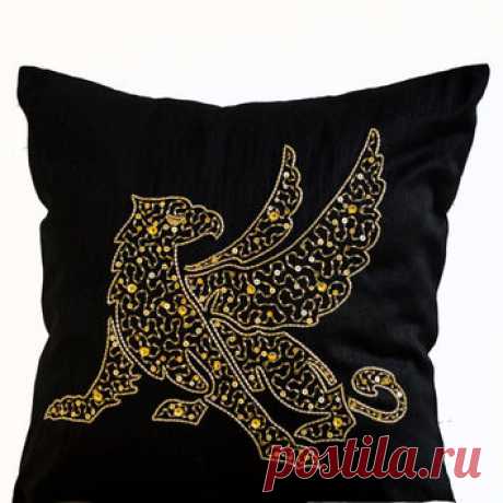 Metallic decorative Throw Pillows with from AmoreBeaute on Etsy