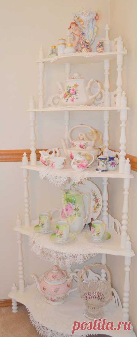 Shabby chic corner shelf | My favorite designs