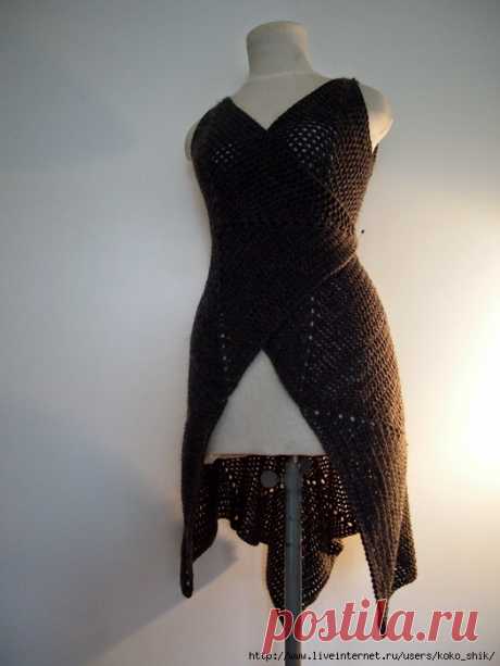Платье-конструктор крючком из бабушкиных квадратов от дизайнера Virpi Marjaana Siira