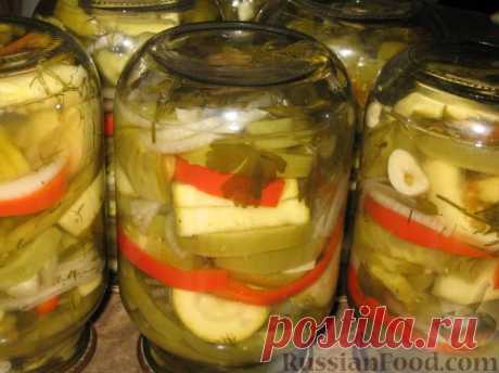 Рецепт: Салат из зеленых помидоров и кабачков