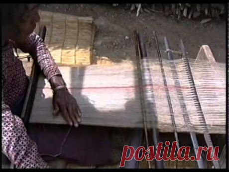 Weaving with nettle fibre in a Himalayan village -  1993