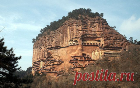 *Пещеры Майцзишань – сокровище Китая.* 7000 скульптур и монастырь в скале, на это стоит посмотреть.