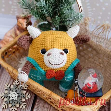 PDF Бычок Фофо крючком. FREE crochet pattern; Аmigurumi animal patterns. Амигуруми схемы и описания на русском. Вязаные игрушки и поделки своими руками #amimore - корова, коровка, телёнок, бык, бычок.