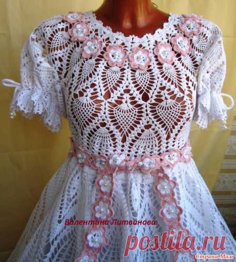 Платье для девочки - белое с цветами. Автор - Валентина Литвинова.