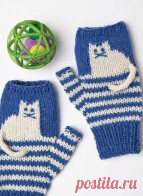 Pattern #22 Cat-Motif Mitts