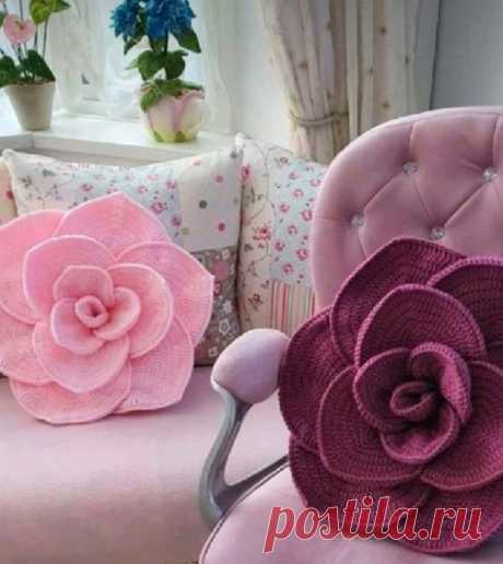 Декоративная подушка в виде розы 🌹
