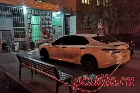 Мужчина погиб в ходе поножовщины из-за парковки в Москве. Пострадавшего госпитализировали в тяжелом состоянии, он скончался от ранений в живот.