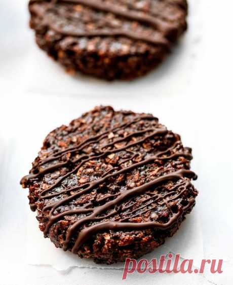 Як приготувати Вівсяне печиво з шоколадом без випічки