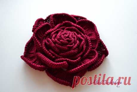 Red Rose Brooch Birthday gift Crochet Brooch Brooch pin