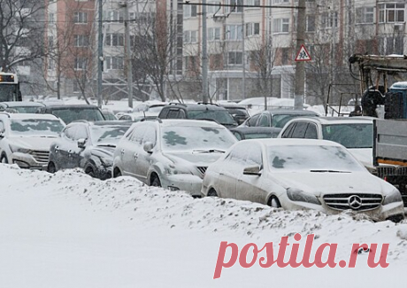 Транспортный коллапс накрыл российский регион с приходом снега | Bixol.Ru