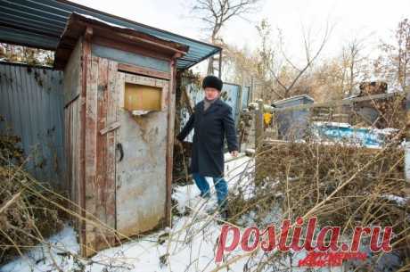 Где, согласно СНиП, должен располагаться туалет на дачном участке? АиФ.ru отвечает на популярные вопросы читателей.