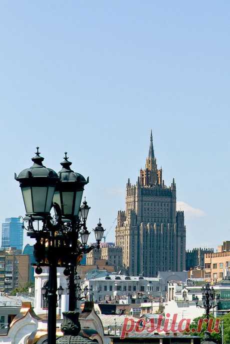 Ministry of Foreign Affairs, Moscow
от poladamonte   |  Pinterest • Всемирный каталог идей