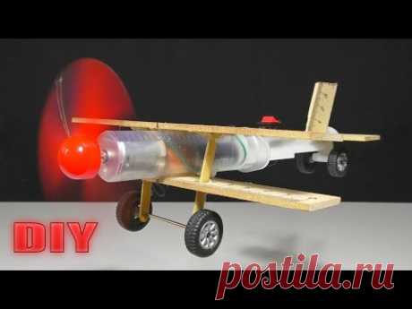 ЛЕТАЮЩИЙ САМОЛЁТ ИЗ ШПРИЦА | How to Make A Plane With DC Motor - Toy  DIY