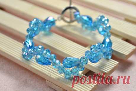 Simple Beaded Bracelet Patterns - How to Make a Crystal Beaded Bracelet with a Toggle Clasp - Pandahall.com