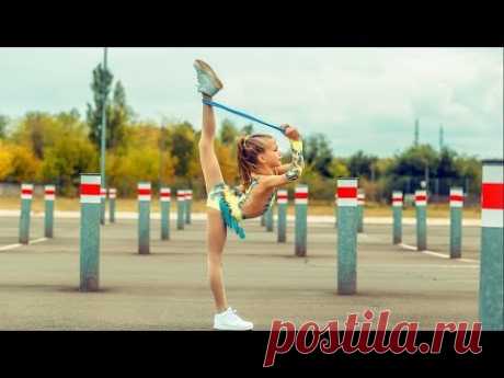 Художественная гимнастика на улицах города // Креативная фотосессия