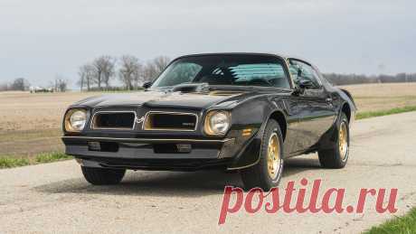 1976 Pontiac Trans Am SE / K158.1 | Kissimmee 2017 / Аукционы Mecum 1976 Pontiac Trans Am SE представлен как Лот K158.1 at Kissimmee, FL