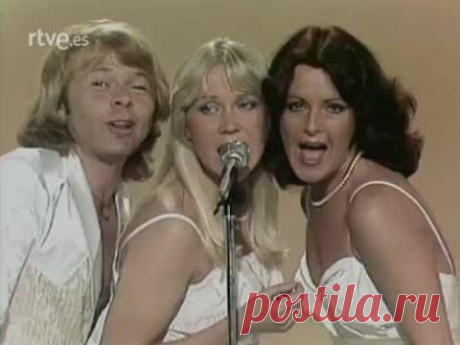 ABBA 300 millones I have a dream Does your mother know Voulez-Vous Chiquitita