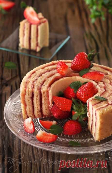 Френска ягодова торта (Gâteau fraisier) Класическа френска ягодова торта с малко по-различна визия.