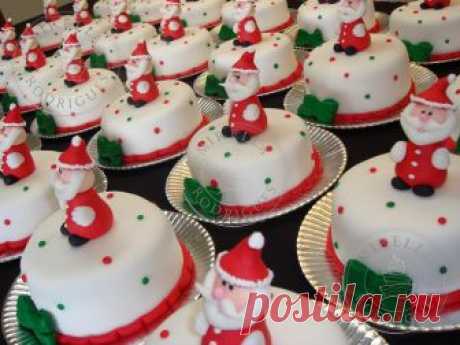 Christmas mini cakes www.mirellarodrigues.com