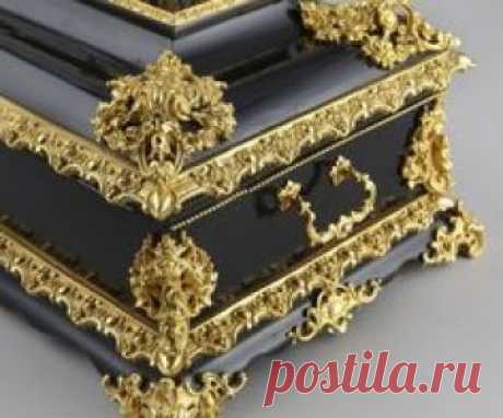 Lot:72: Napoleon III style dore bronze mounted casket, Lot Number:72, Starting Bid:$1500, Auctioneer:Dallas Auction Gallery, Auction:72: Napoleon III style dore bronze mounted casket, Date:02:00 PM PT - Apr 20th, 2011