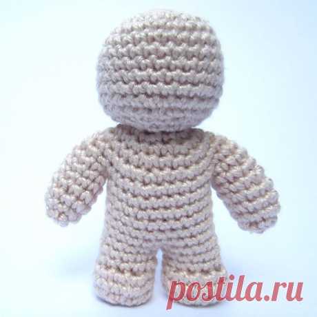 One Piece Crochet Doll Pattern - Supergurumi