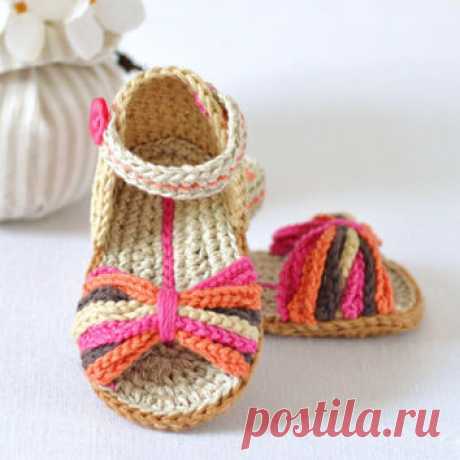 CROCHET PATTERN Baby Sandals Paris Style from matildasmeadow on