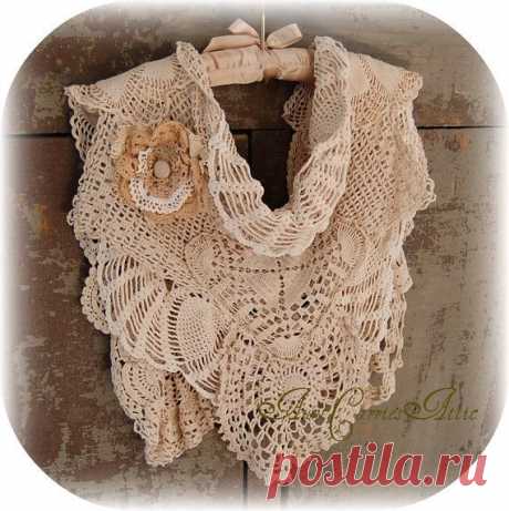 Crochet Lace Scarf for Valentine's Day