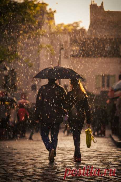 in the rain - in Montmartre