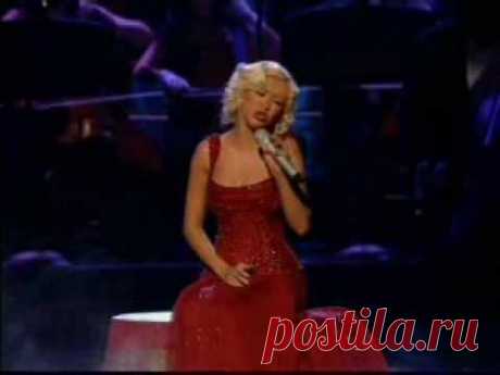 Christina Aguilera - Hurt (live)