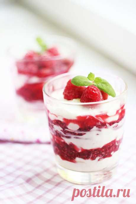Рецепт ягодного десерта со сливочным кремом