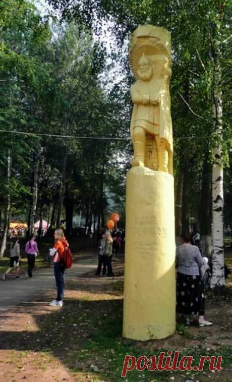 Памятник Илье Муромцу в Ижевске, Удмуртия, Россия