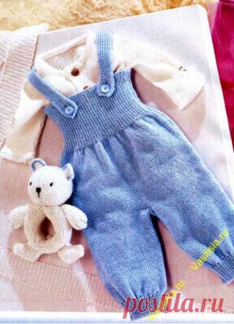Голубой комбинезон для новорожденного спицами | Вязание спицами и крючком