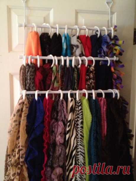 (193) My scarf organization thanks to two pins that I liked--towel bar and shower curtain rings! Makes me smile! | organize it!