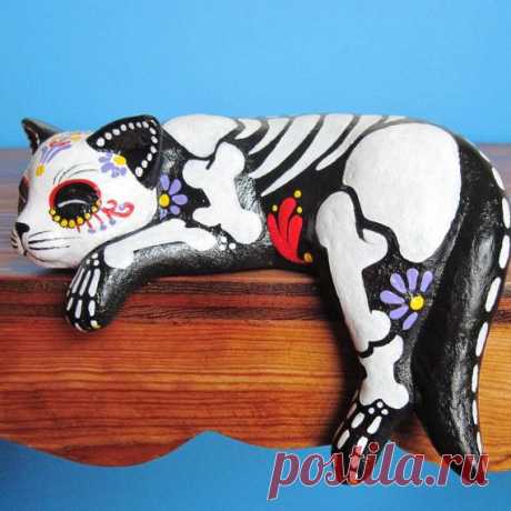 Day of the Dead CAT SKELETON Kitty Altar Statue Pet Memorial