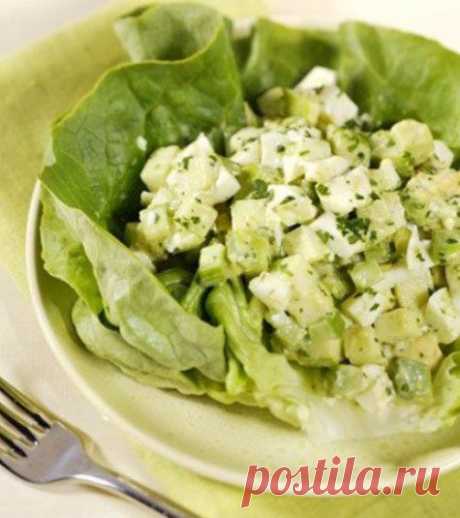 Вкусный и здоровый низкокалорийный салат: вызывает быстрое насыщение и готовится только из полезных и здоровых продуктов.