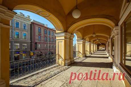 Arcade of Gostiny Dvor in Saint-Petersburg, Russia   |  Pinterest