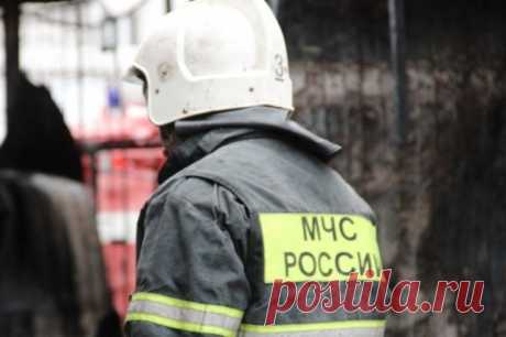 Спасатели иркутского поселка потушили пожар в здании школы. Учебное учреждение находится на капитальном ремонте.