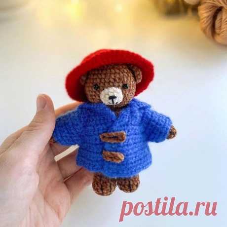 Мишка Паддингтон крючком. Амигуруми схемы и описания. Автор: @scandistyle_dolls | IRINELY.ART