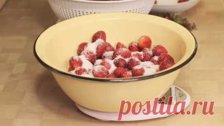 Рецепт густого клубничного варенья с целыми ягодами рецепт с фото