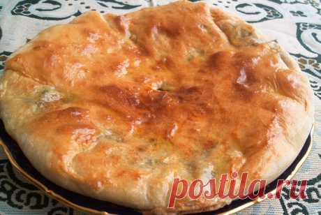 Вкусный осетинский пирог со свекольными листьями и сыром