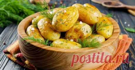 Vienintelis „teisingas“ bulvių su česnakais, keptais rankovėje, receptas – BigBenas – Naujienų portalas