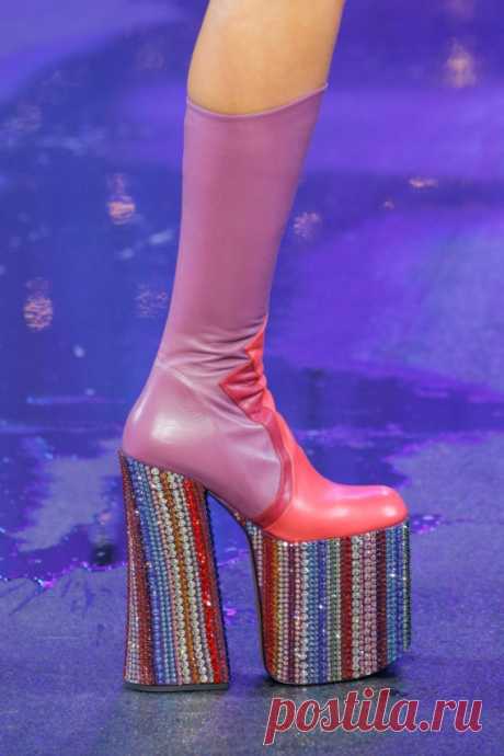 Сумасшедшая обувь на показе Marc Jacobs 2017 / Мода / Марафет