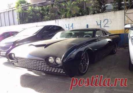 1962 Ford Thunderbird Custom