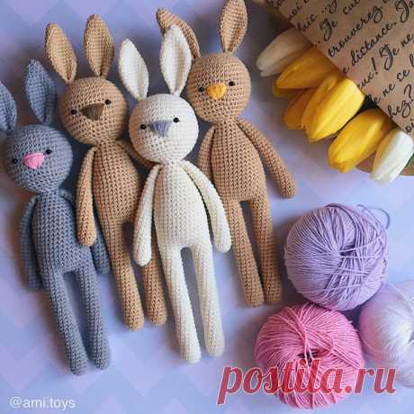 Длинные зайчики 

Автор: https://vk.com/amigurumi.toys