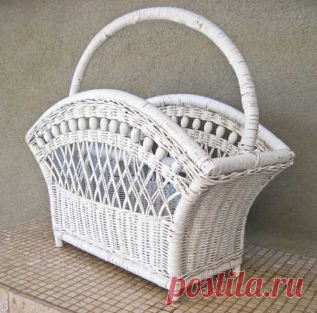 White Wicker Magazine Holder / Towel Holder / Double Wicker Magazine Storage / Shabby Cottage