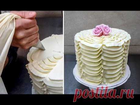 ▶ Ruffle Buttercream Cake - Piping Technique by CakesStepbyStep - YouTube