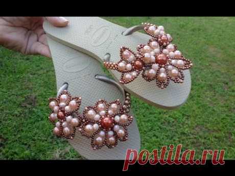 Chinelo Customizado Com Flor de Perolas NUDE - Maguida Silva